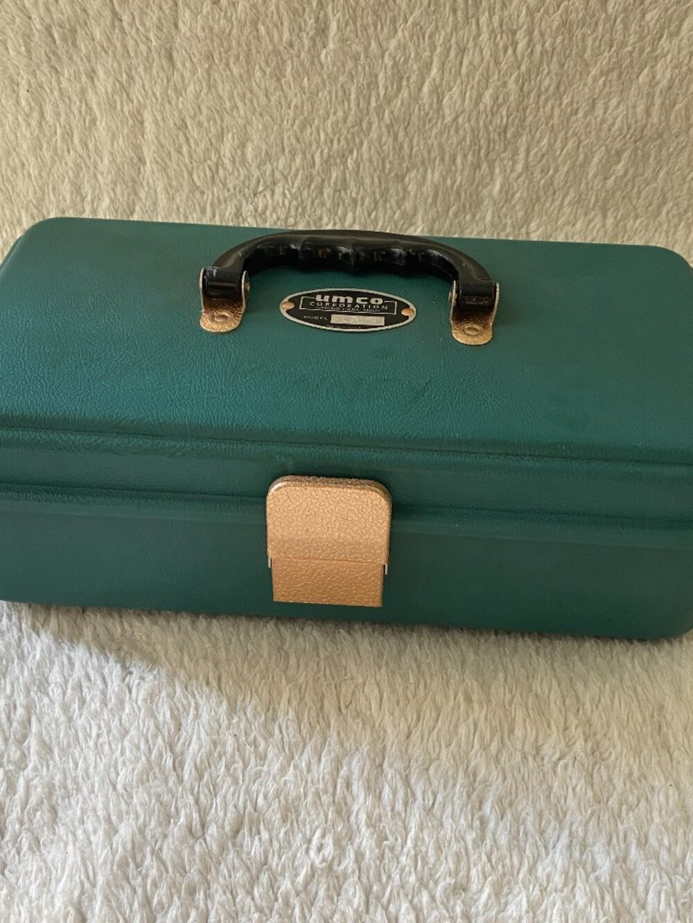 Vintage UMCO 131-U Green Cash Box Tackle Box | Organizer w/ Tray